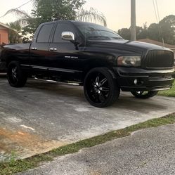 Dodge RAm 2002 On 26 Inch Tires And Rims 