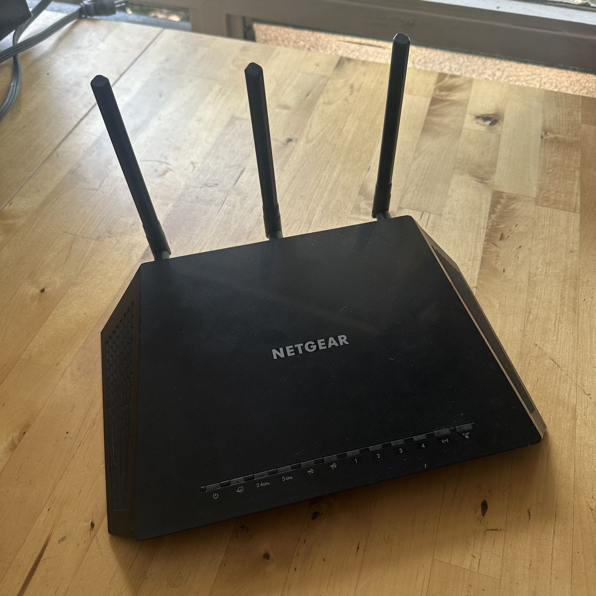 Nighthawk Router