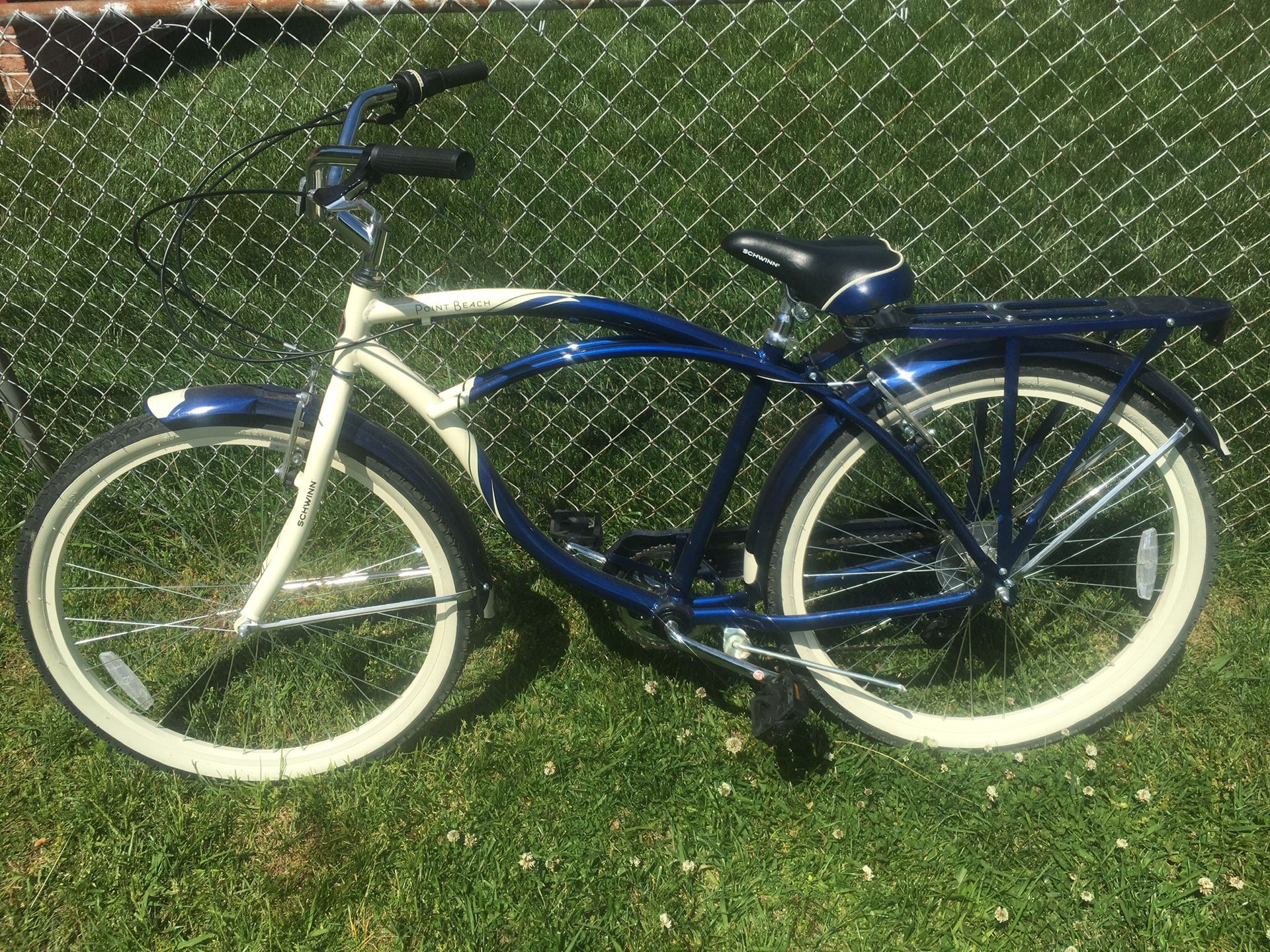 Schwinn point beach 7speed 26inch bike