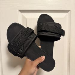 CD Sandals 