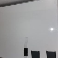 Large White Board - Magnetic (4ftx3ft)