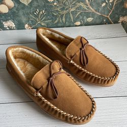NEW IN BOX Men’s Leather Moccasin Slippers, Size 12 Wide