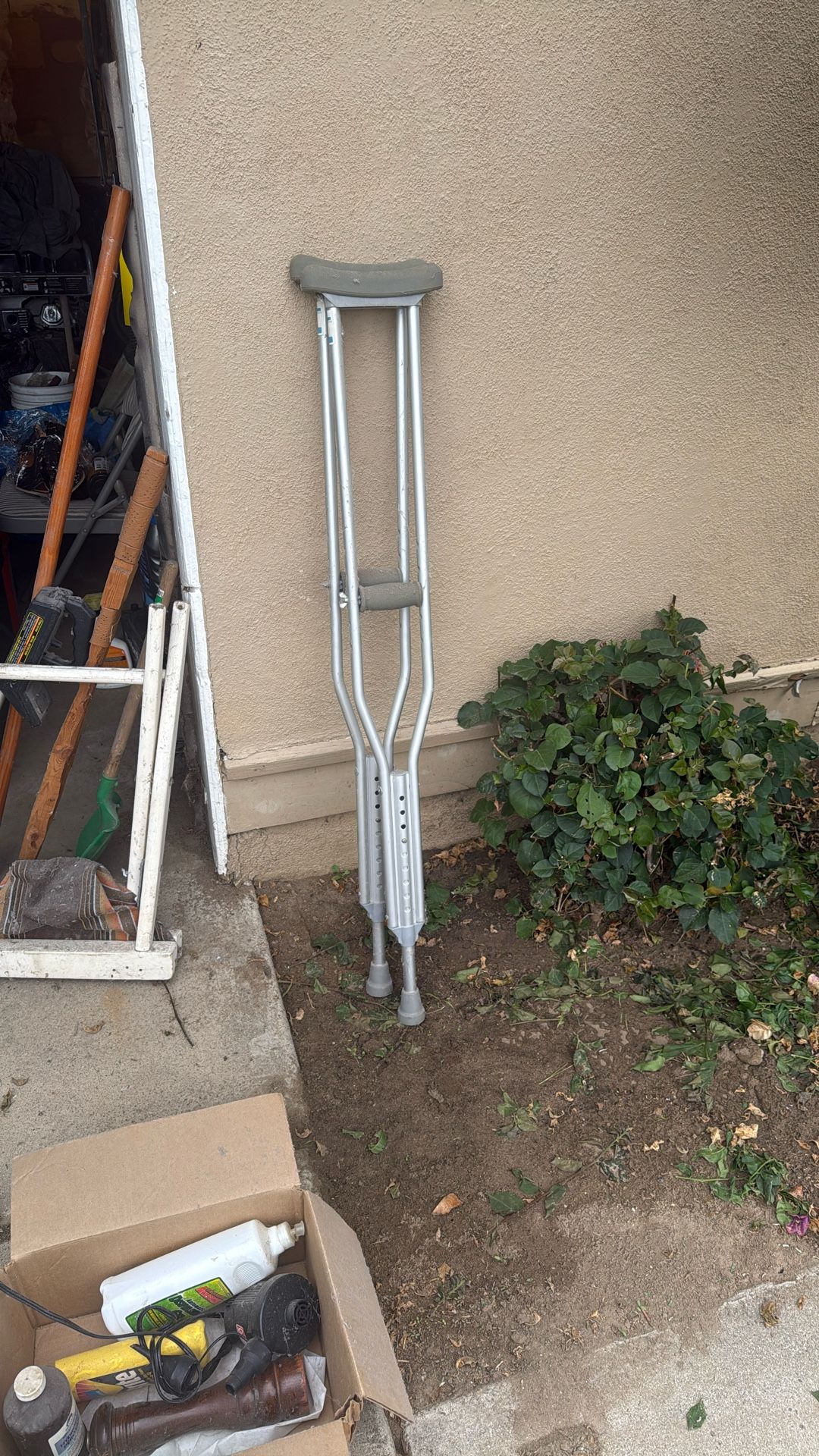 Crutches, Just Dusty