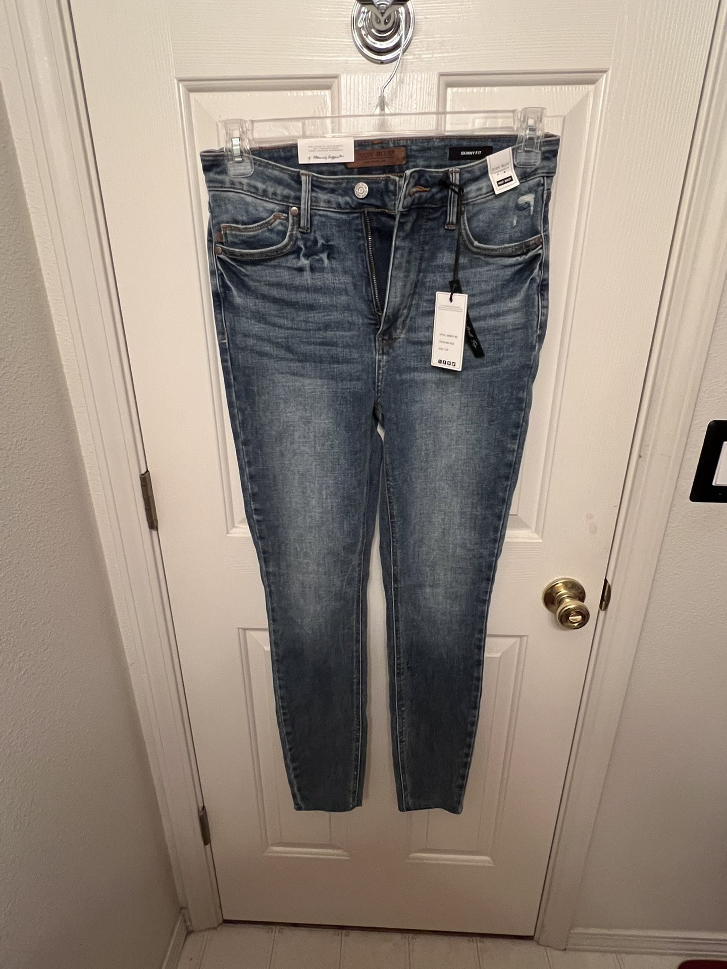 NWT Judy Blue Size 7