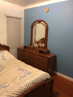 Bedroom set