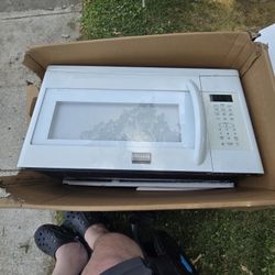 Frigidaire Microwave 