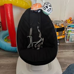4MOMS MamaRoo Multi-Motion Baby Swing