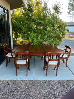 ✨ Vintage Cherry Wood  Drop Leaf Dining Set ✨ ($10 delivery)