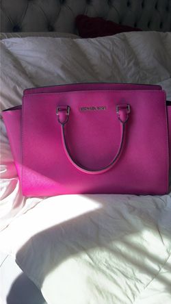 Michael kors pink bag