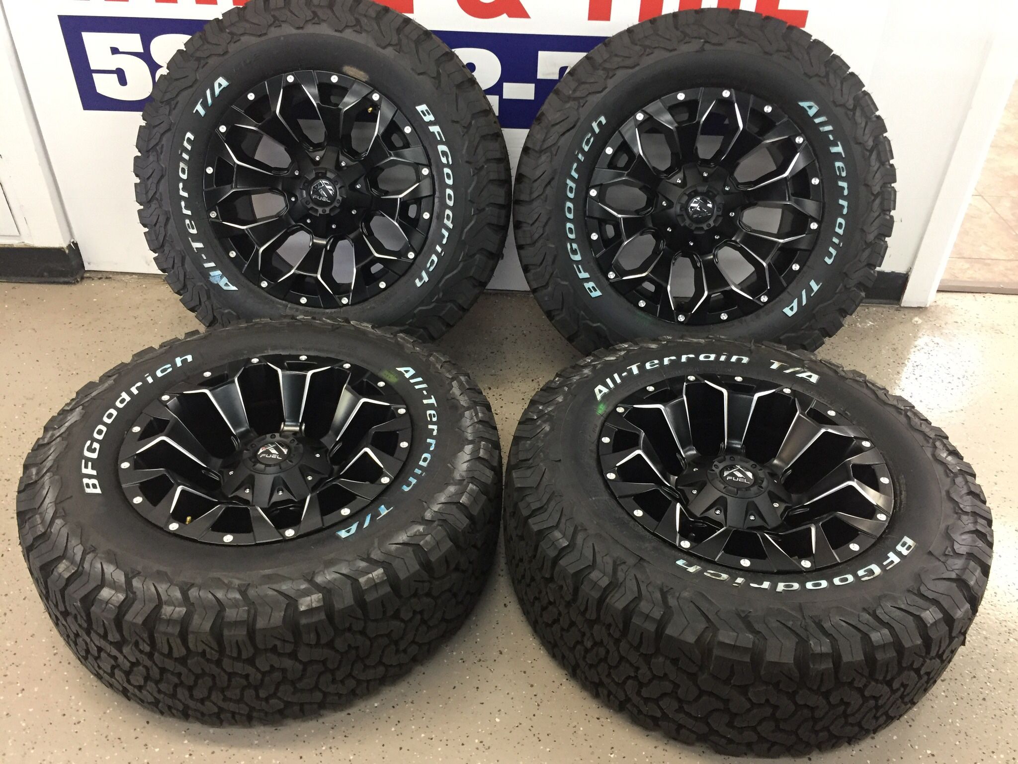 Fuel Off Road Wheels With Tires 