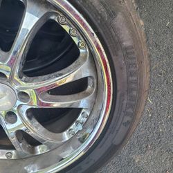 WESTLAKE 255/50/R19 TIRES ( 1 RIM IS BENT)