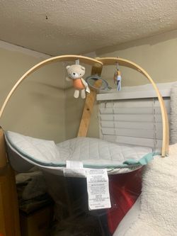 Selling As Is Kid’s Ingenuity Cozy Spot Riversible Duvet Gym Mat  (No Pillow
