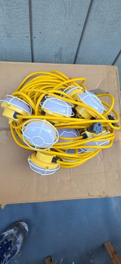Focos led. 100 ft.