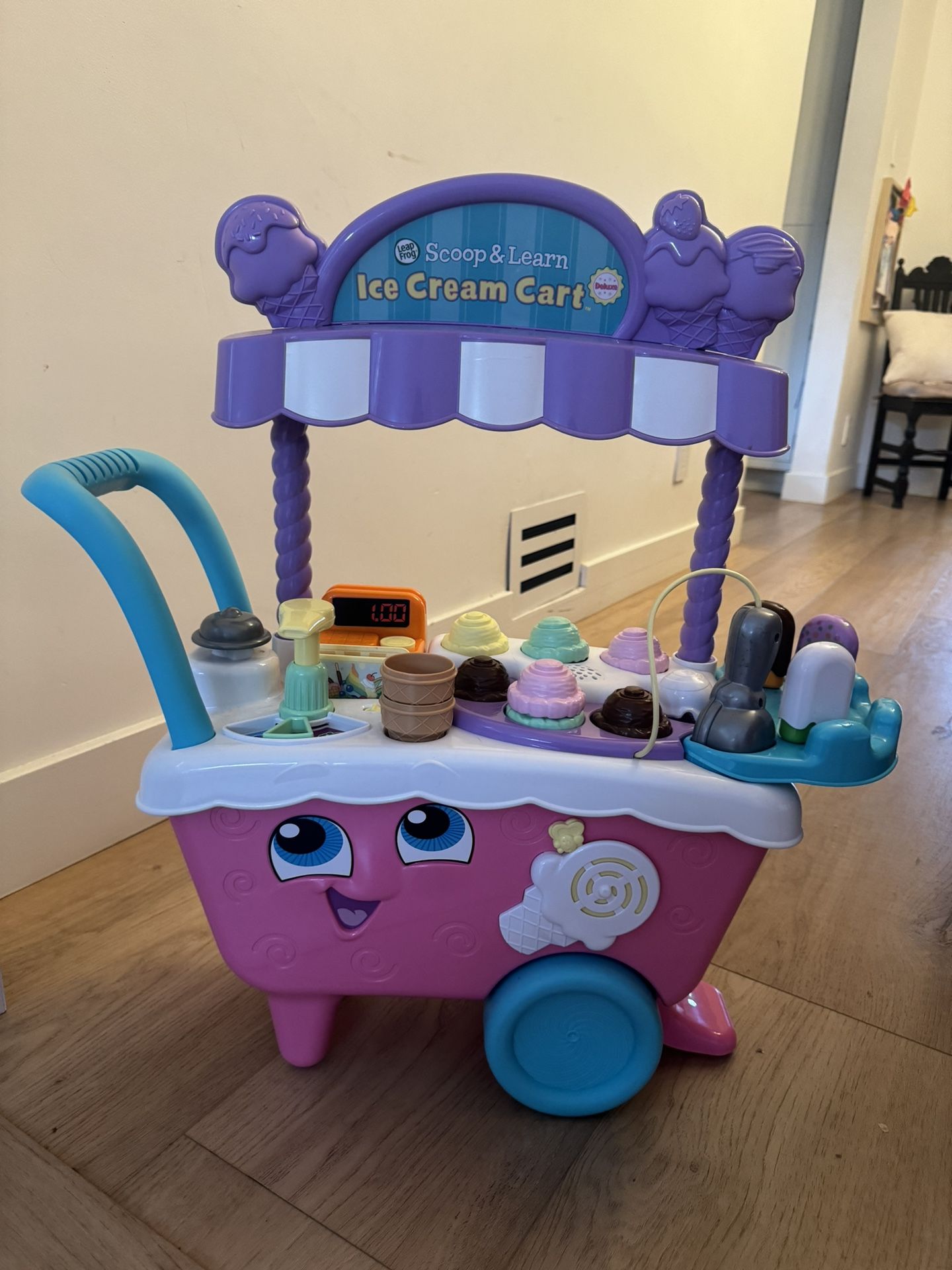 Leap Frog Scoop and Learn Ice Cream Cart