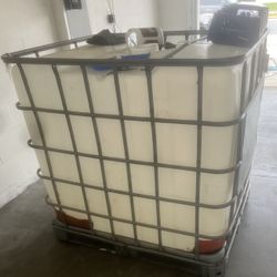 Water Storage Tank For Sale. 