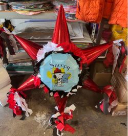 PEANUTS Snoopy bola star pinata