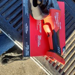 Milwaukee M18 Fuel Brushless 4-1/5" / 5"