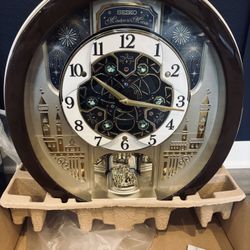 Seiko Crystal Musical Clock