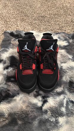 Air Jordan 4 Retro ‘Red Thunder’