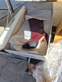 Womens shoes size 51/2