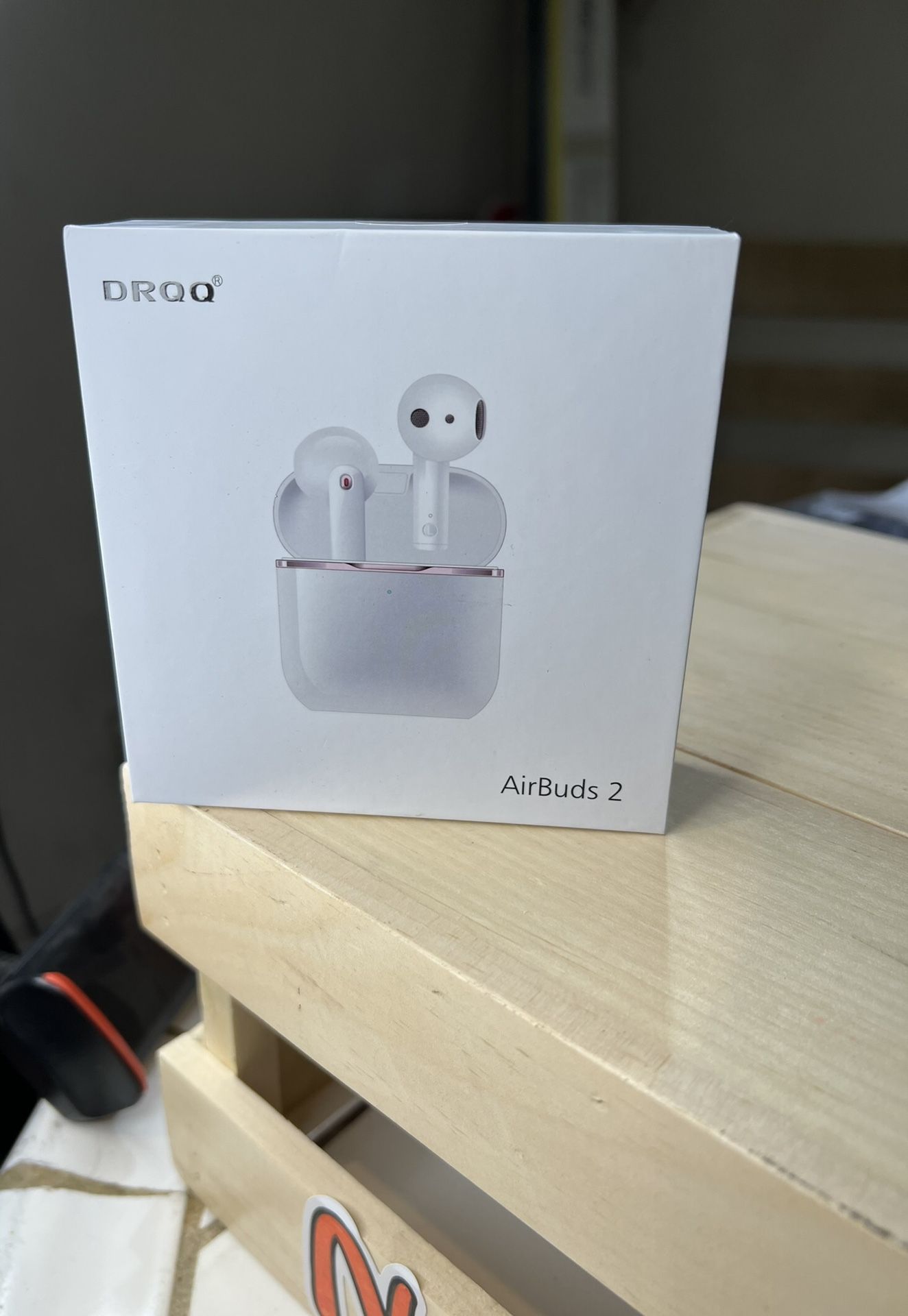 Wireless Earbuds Bluetooth Earbuds with Wireless Charging Case Bluetooth Headphones Waterproof IPX5 Noise Cancelling