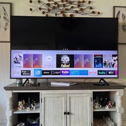 80 “ Samsung Tv  $500