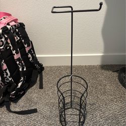 Toilet paper holder