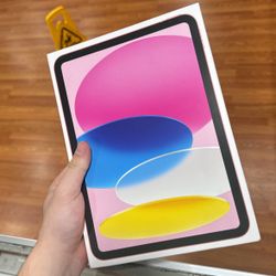 iPad 10th Generation 64GB WiFi Only Open Box Used 