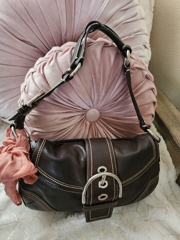 Vintage Coach Shoulder bag $200