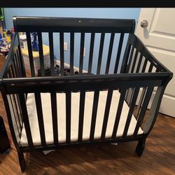 Mini Crib
