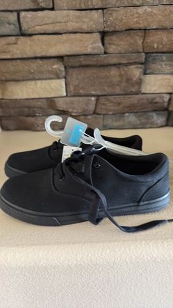 Kids 6 or 71/2 womens