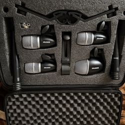 Shure (Drum Mic Kit) with 4 mic stands