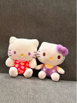 Hello kitty bundle plush
