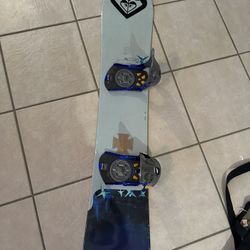 K2 Women’s Snowboard And Size 9 RIDE Boots And Step In Bindings With Bag