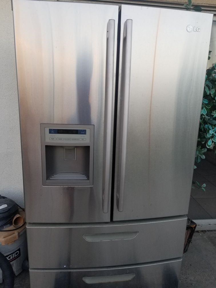 Lg refrigerator
