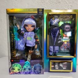 Rainbow Vision Rainbow High Royal Three K-pop Tessa Park Periwinkle Blue Doll
