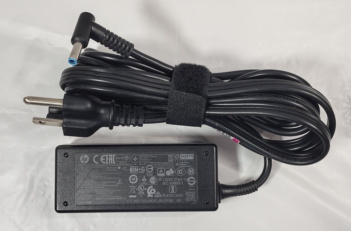 HP Notebook AC Adapter Charger Power Supply Model # 854054-002, 741727-001