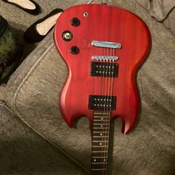 Guitar And Ds ,games And Charger For Trade 