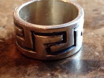 925 sterling silver MEXICO ts 96. Size 4 1/2 grams 7.8