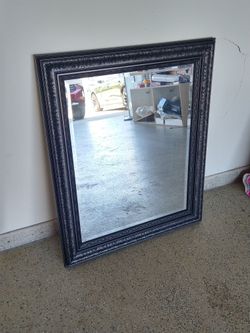Mirror Size 29.5 x 35.25