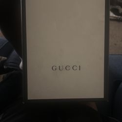 Selling my guccjs 