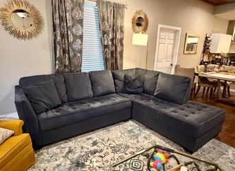 L-Shaped Sectional Couch - Great Condition (Living Spaces)