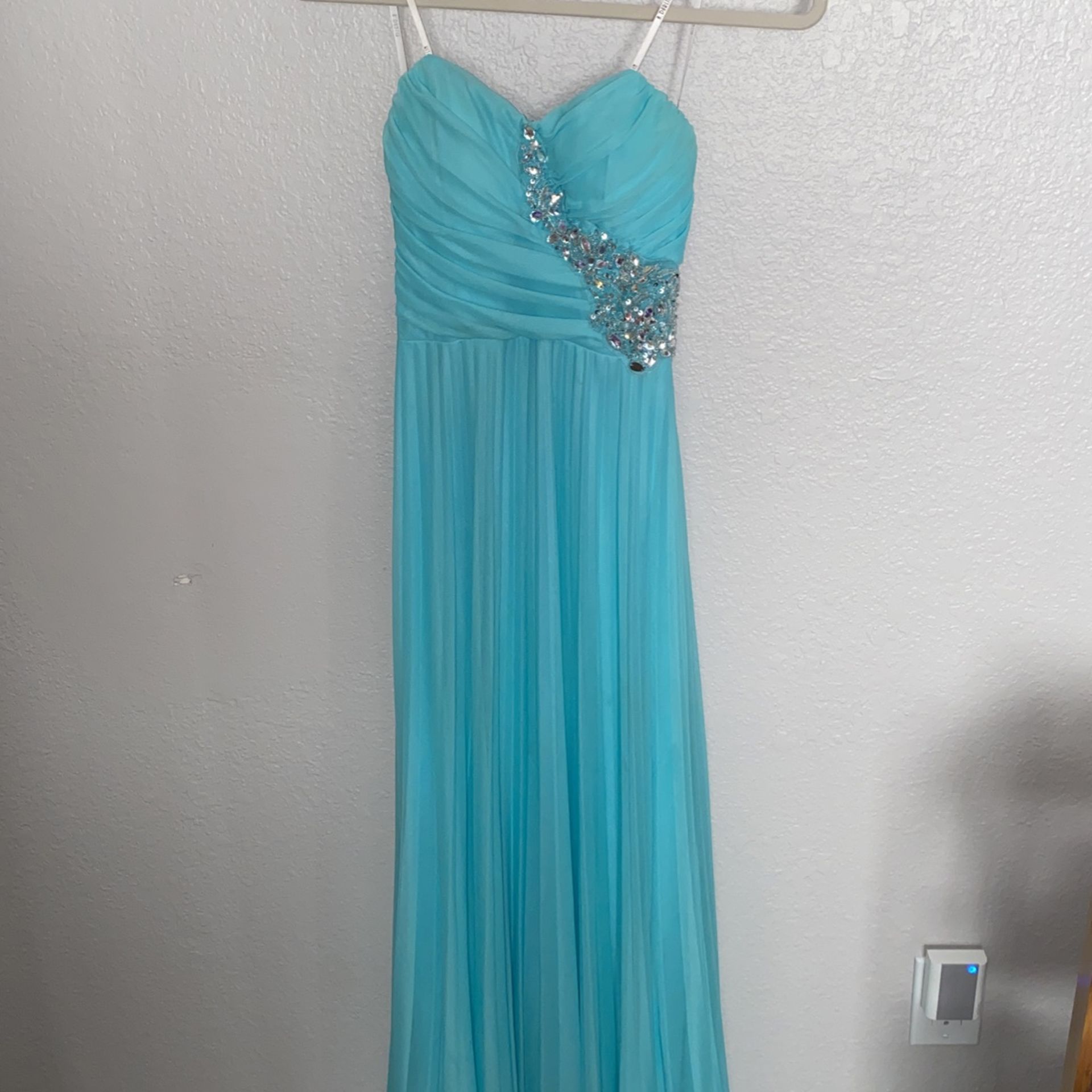 Light Blue Strapless Formal/Prom Dress