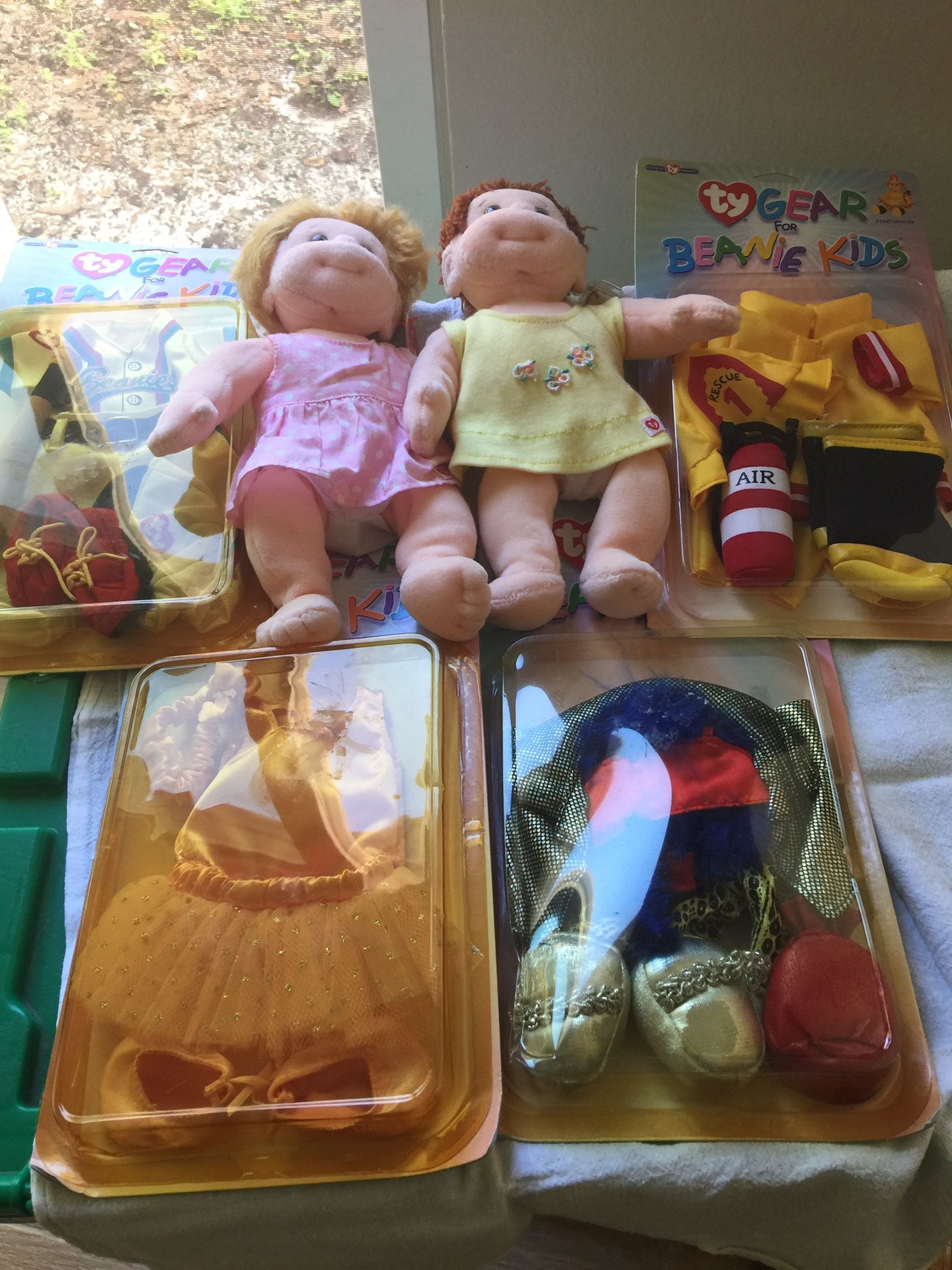 Beanie Kids & clothes