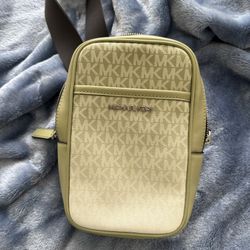 Michael Kors Crossbody