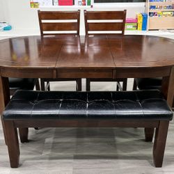 Mahogany Finish Solid Wood Round To Oval Extendable Dining Table