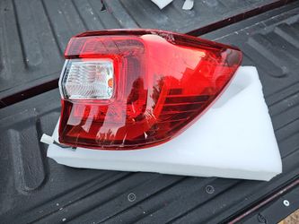 Free Tail light for 2015  - 2019 Subaru Outback