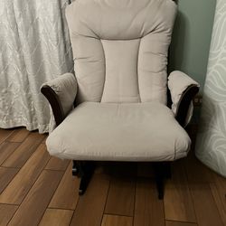 Nursing Chair 