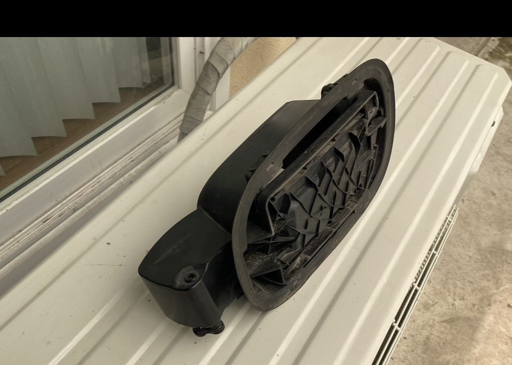 2018-2022 Alfa Romeo Stelvio Gas Tank Fuel Door Cover Lid W/Cap