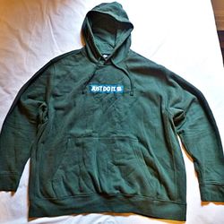 Nike Men's Cotton Pullover Hoodie in Forest Green